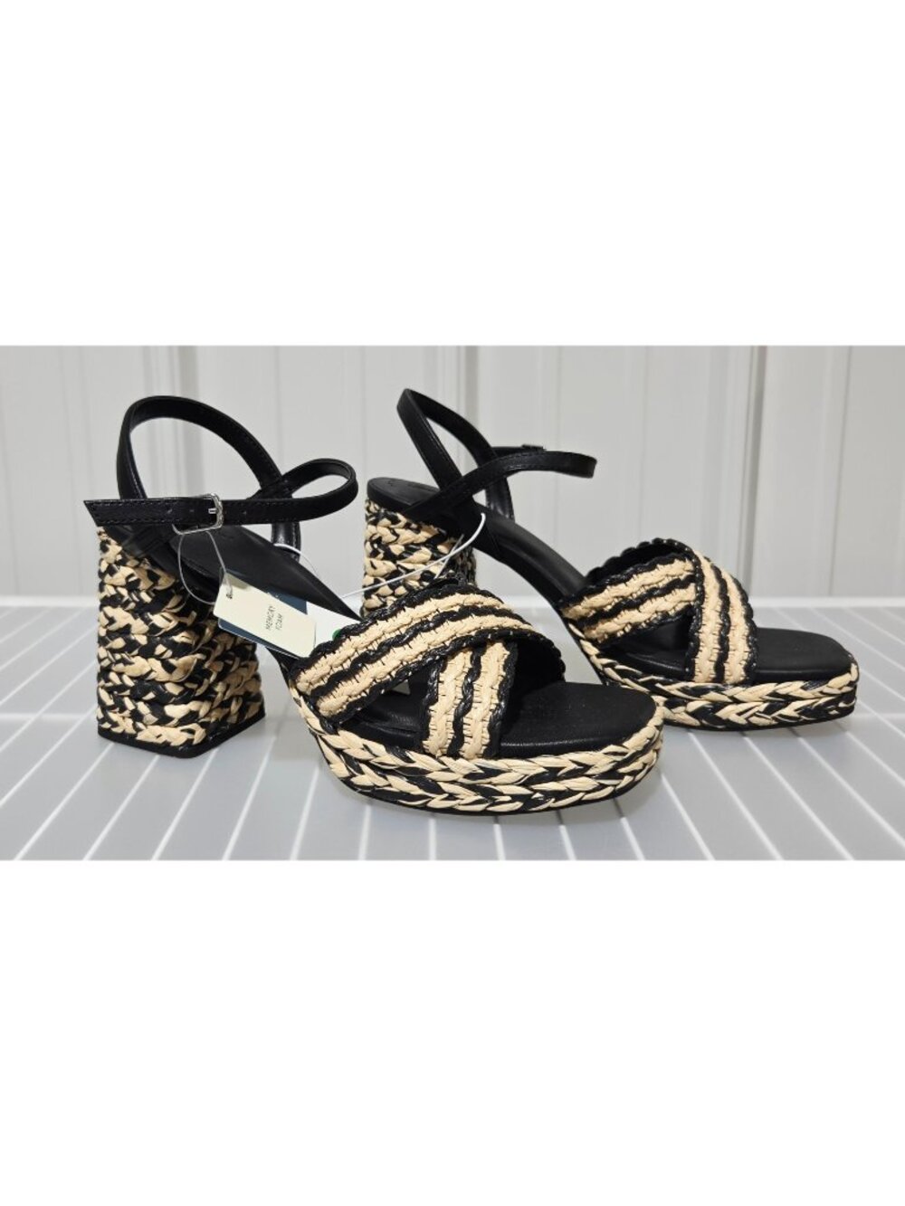 Universal Thread Bailey Black & Tan Wrap Buckle Strap Open Toe Heels - Size 10